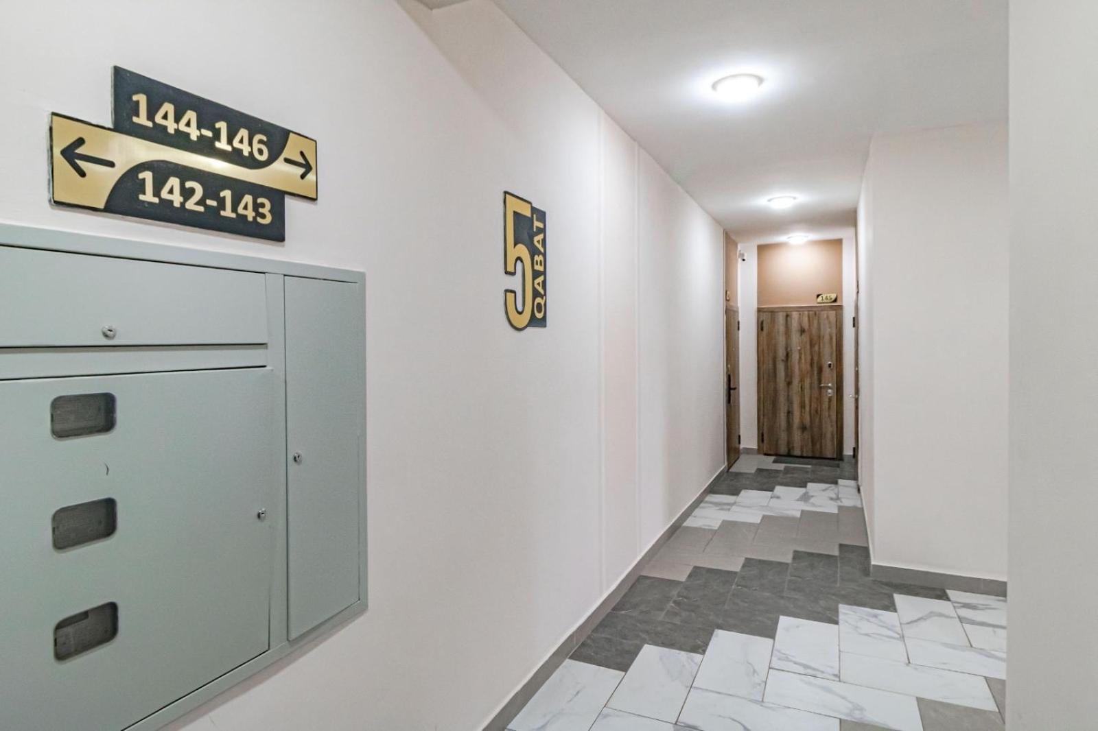 Apartment цветущая сакура