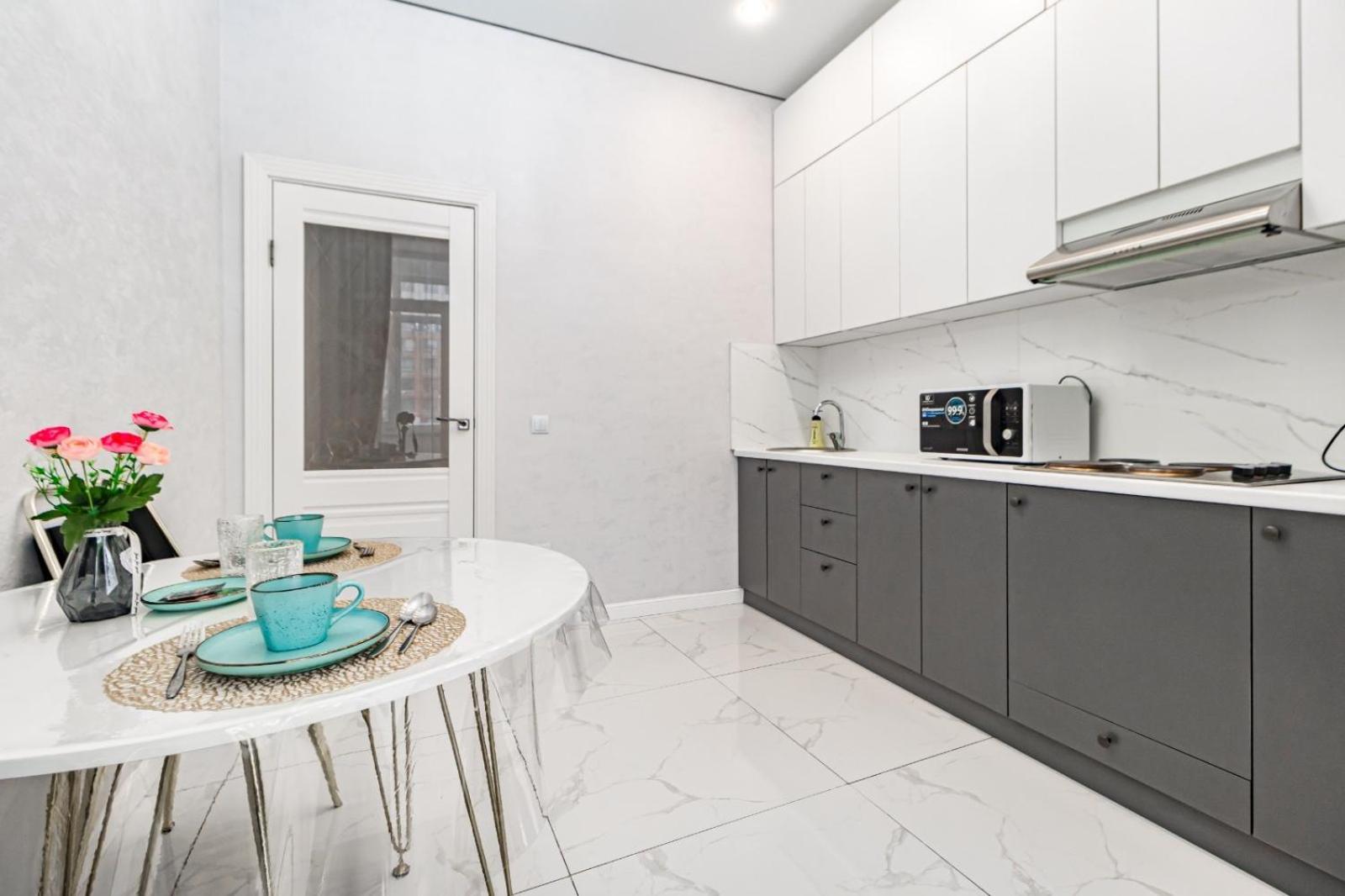 цветущая сакура Apartment Nur-Sultan (Astana)